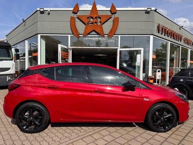 Rot Gebraucht 2020 Opel Astra GS Line Limousine | 13.590 € (Fairer Preis) - Bild 1/4