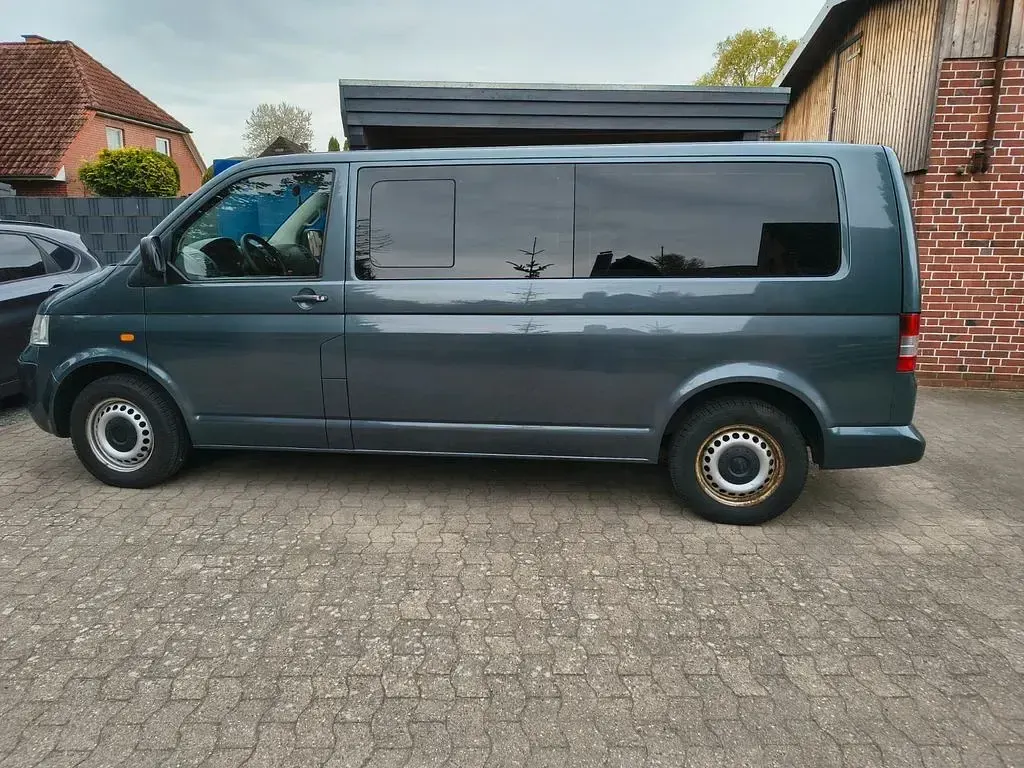 Używany VW Caravelle 105 KM (77 kW) 2005 Szary Van