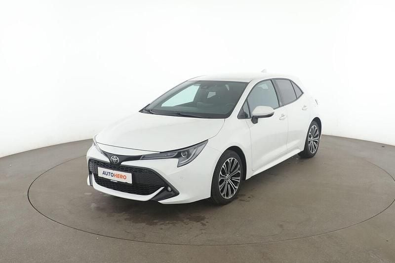 Gebraucht Toyota Corolla Team 116 PS (85 kW) 2021 Weiß Limousine