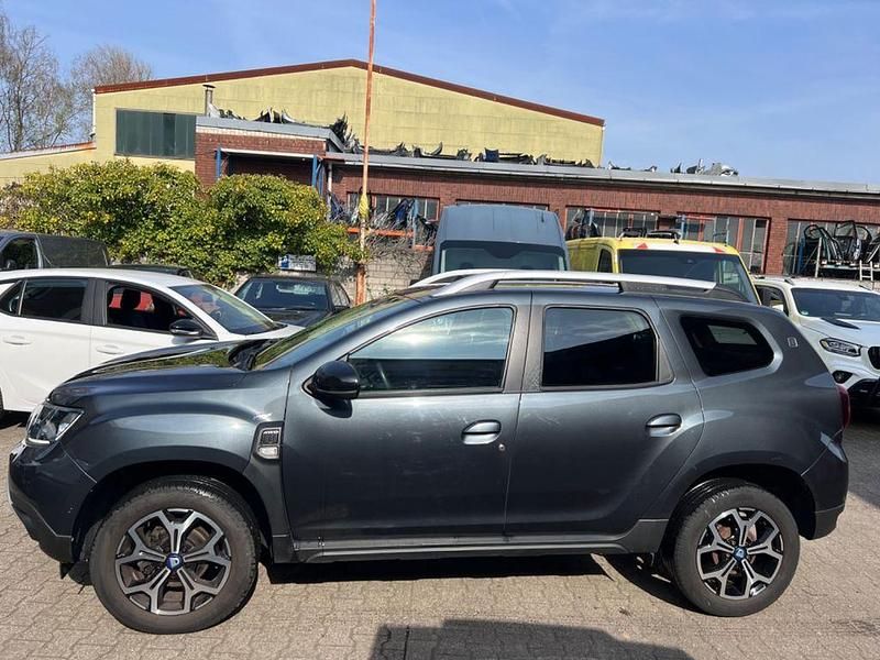 Gebraucht Dacia Duster Celebration 131 PS (96 kW) 2020 Schwarz SUV