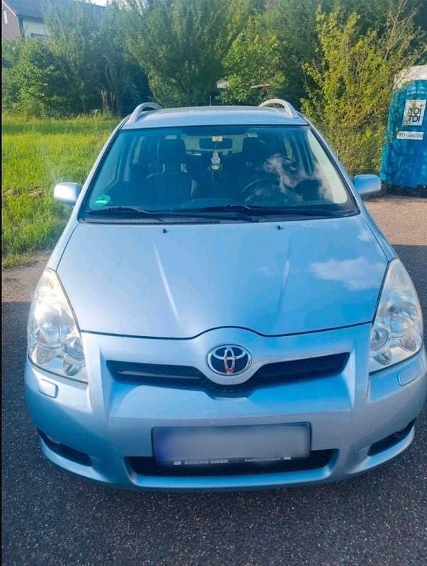 Silber Gebraucht 2009 Toyota Corolla Limousine | 4.300 € (Fairer Preis) - Bild 1/3