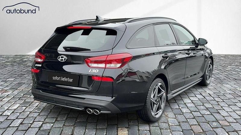 Neu Hyundai i30 N Line 140 PS (102 kW) 2025 Schwarz Kombi
