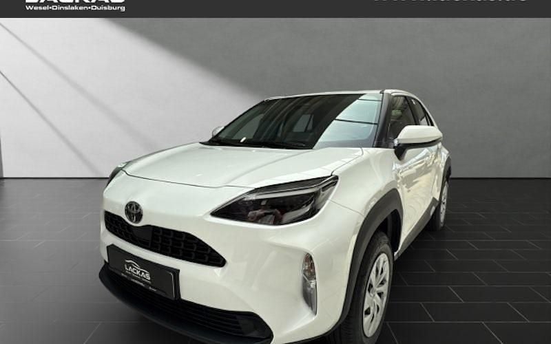Weiß Neu 2025 Toyota Yaris Cross Business Edition SUV | 25.990 € (Fairer Preis) - Bild 1/4