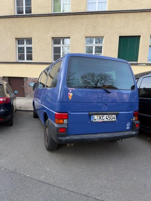 Gebraucht VW T4 102 PS (75 kW) 2002 Blau Van