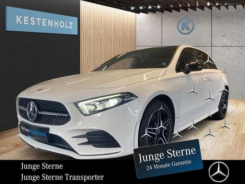 Weiß Gebraucht 2023 Mercedes A250 AMG Limousine | 29.440 € (Fairer Preis) - Bild 1/4