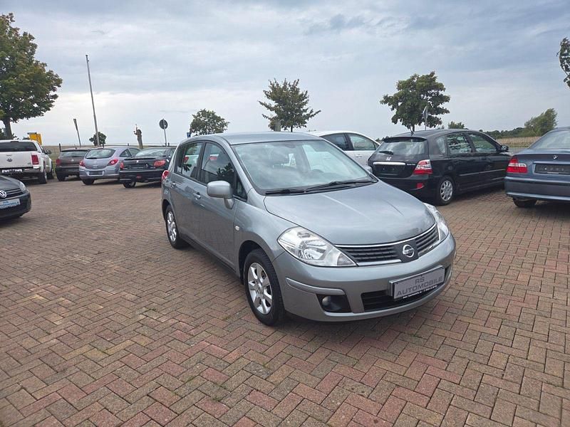 Gebraucht Nissan Tiida Acenta 110 PS (80 kW) 2009 Grau Kleinwagen