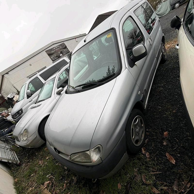 Gebraucht Peugeot Partner 2003 Grau Van / Kleinbus