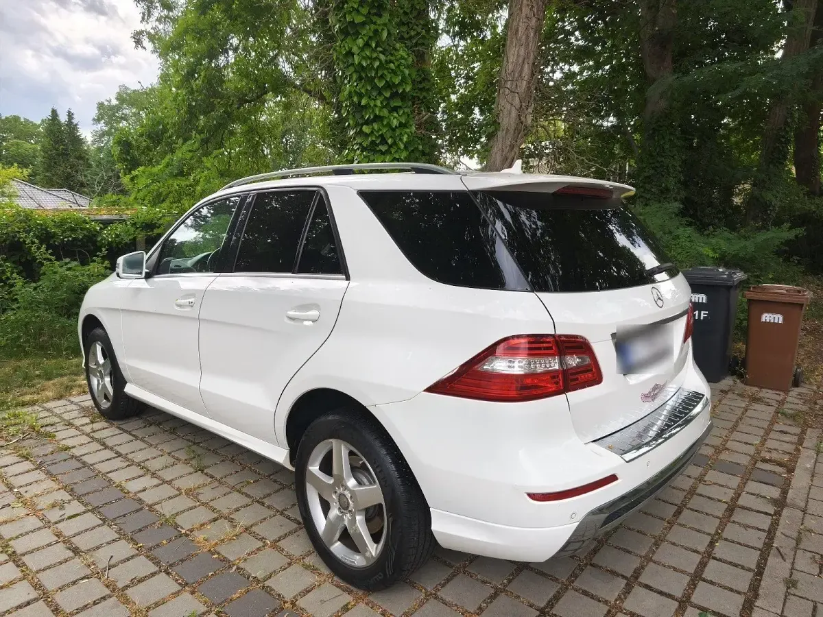 Gebraucht Mercedes ML250 AMG 204 PS (150 kW) 2015 Weiß SUV