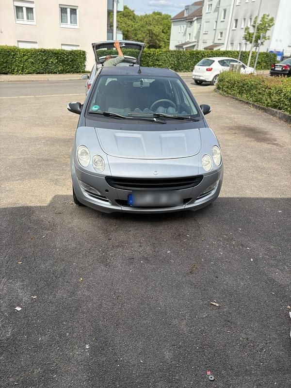 Silber Gebraucht 2005 Smart ForFour Kleinwagen | 950 € (Guter Preis) - Bild 1/4