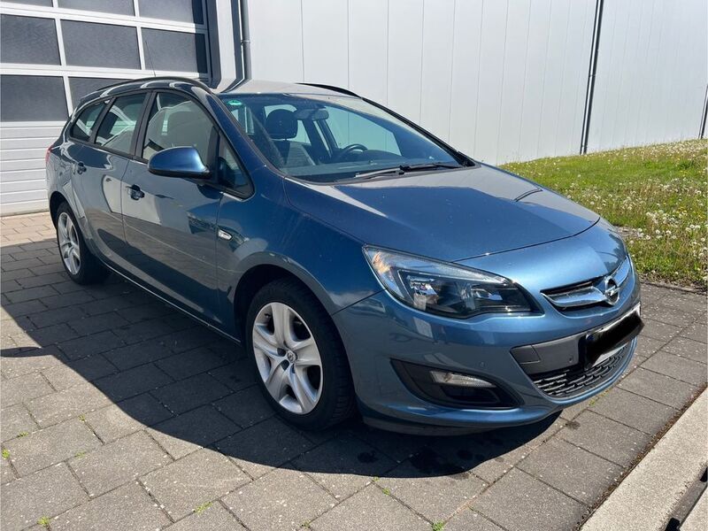 Blau Gebraucht 2015 Opel Astra Style Kombi | 6.900 € (Superpreis) - Bild 1/4