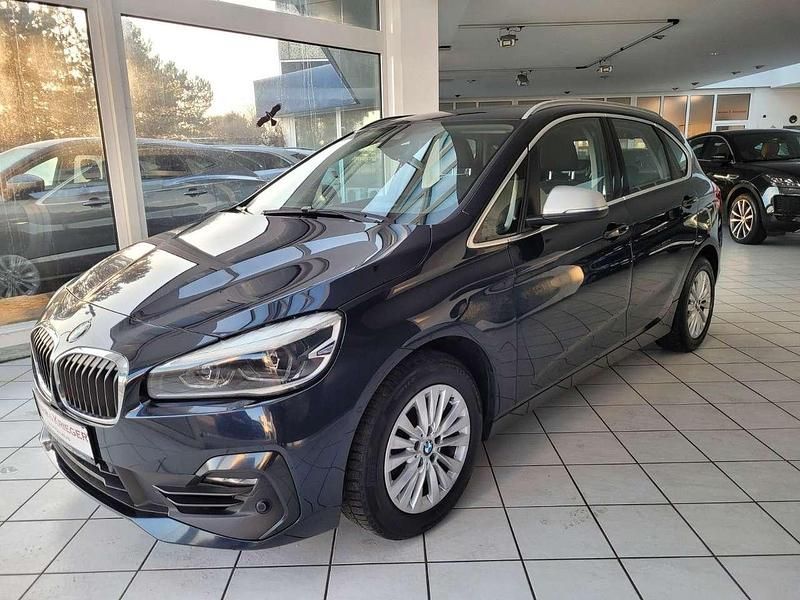 Gebraucht BMW 218 140 PS (102 kW) 2018 Imperialblau brillanteffekt Van / Kleinbus
