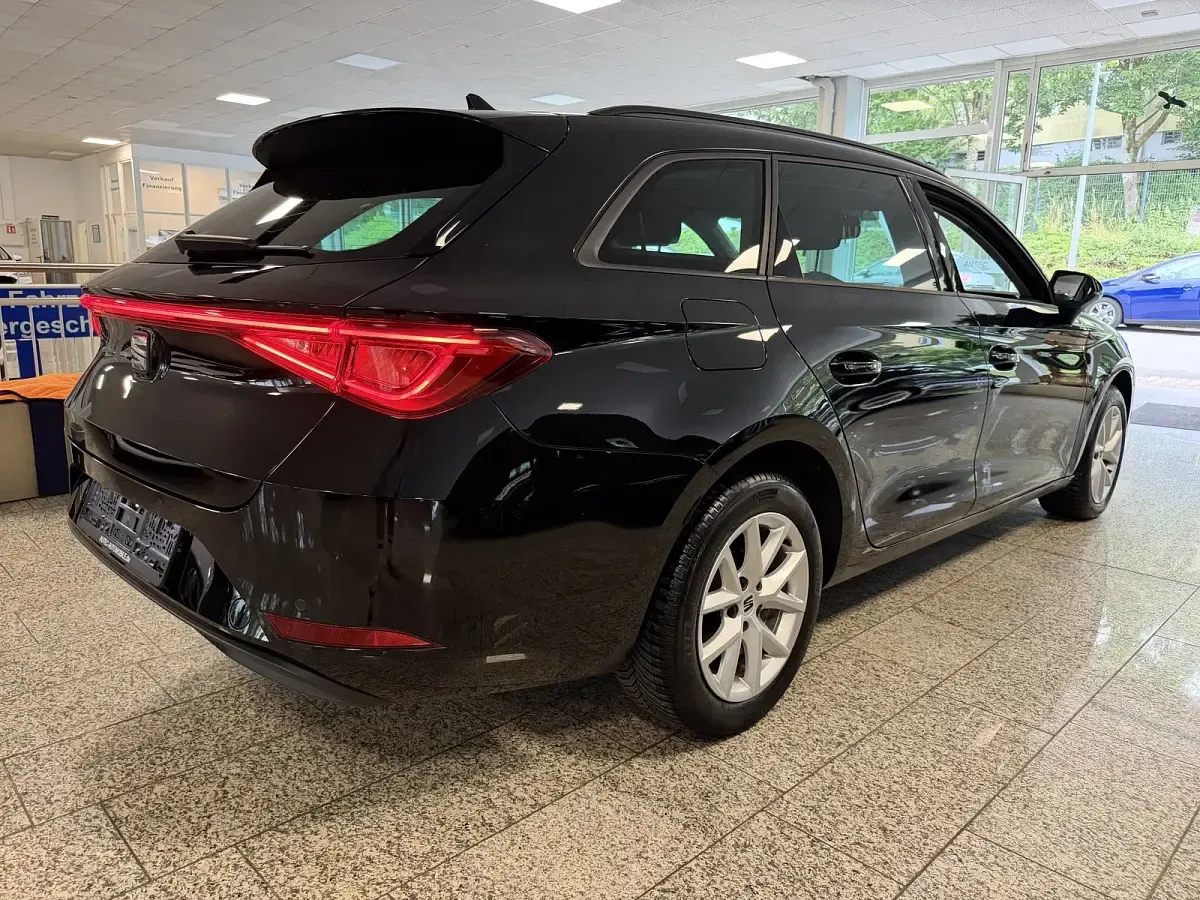 Gebraucht Seat Leon 150 PS (110 kW) 2022 Schwarz, metallic Kombi