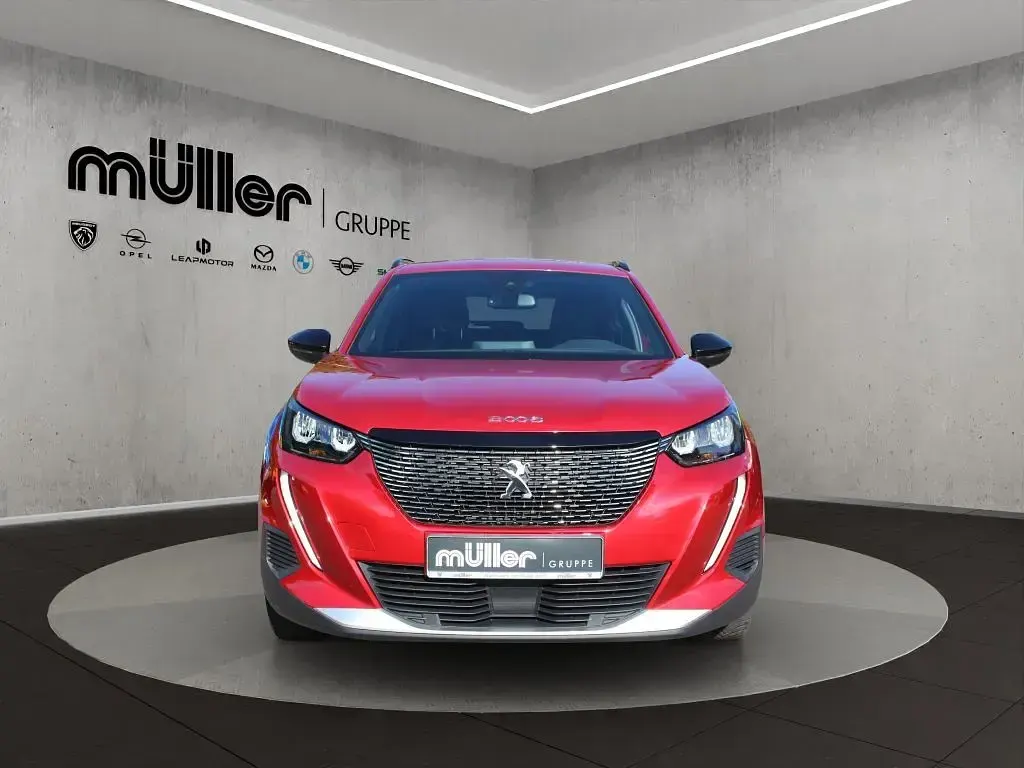 Gebraucht Peugeot 2008 Allure 131 PS (96 kW) 2023 Rot SUV