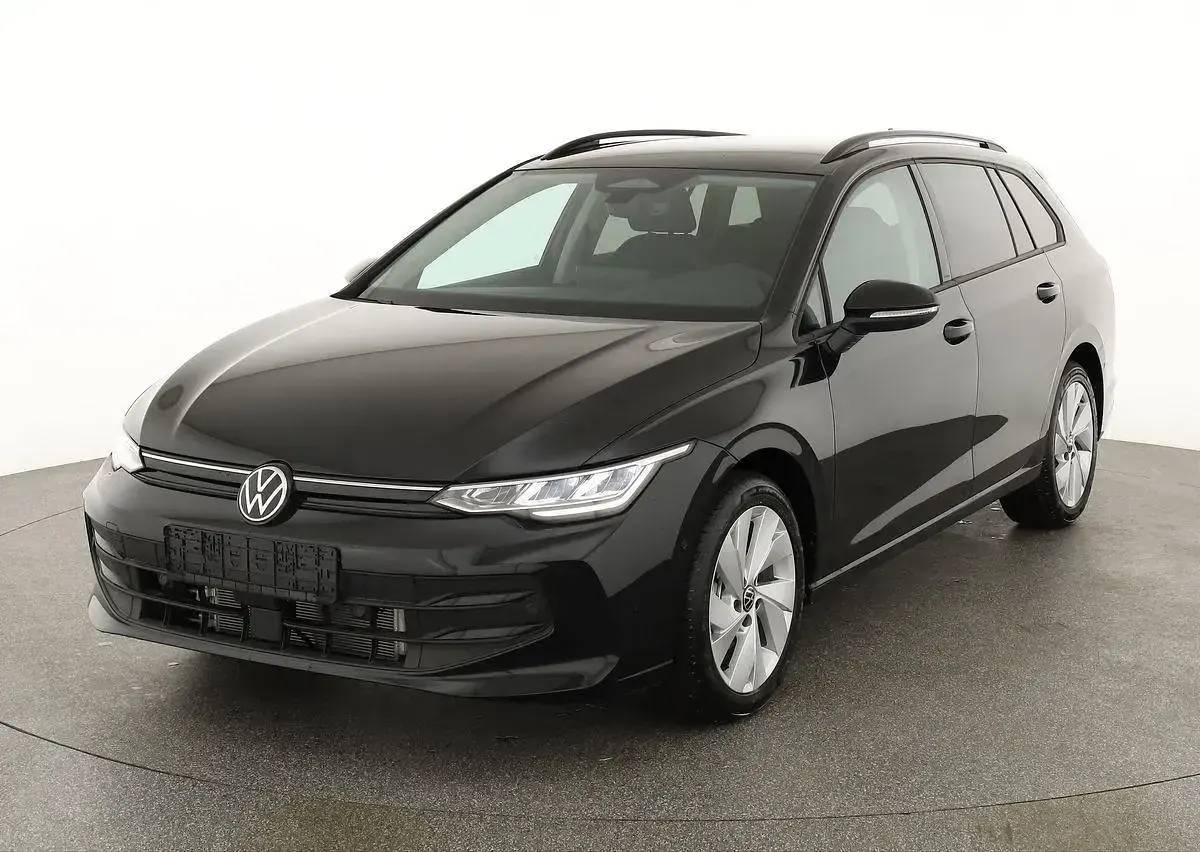 Gebraucht VW Golf VIII Life 150 PS (110 kW) 2026 Kombi
