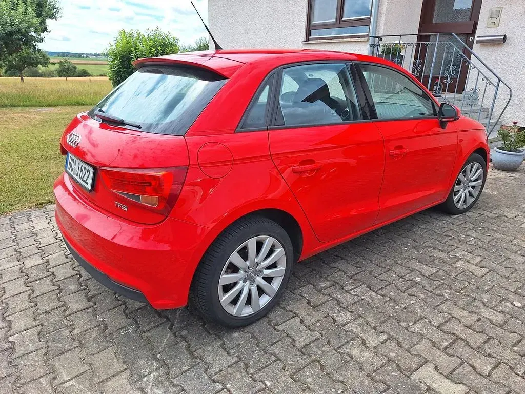 Gebraucht Audi A1 Sportback Design 125 PS (91 kW) 2017 Rot Kleinwagen