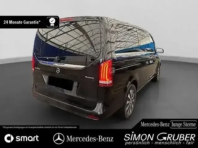 Gebraucht Mercedes V250 Avantgarde 190 PS (139 kW) 2024 Obsidianschwarz Van / Kleinbus