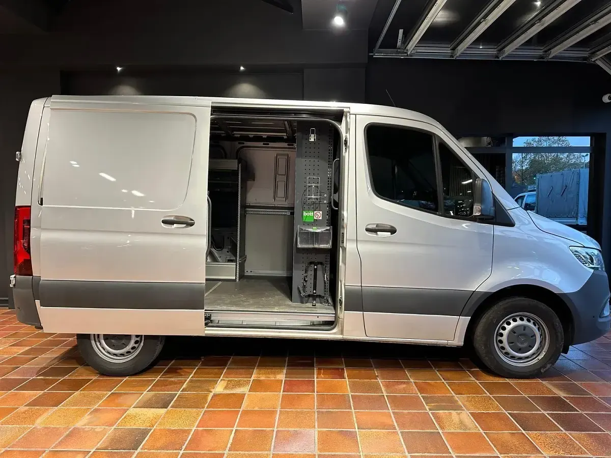Gebraucht Mercedes Sprinter 143 PS (105 kW) 2019 Silber Van