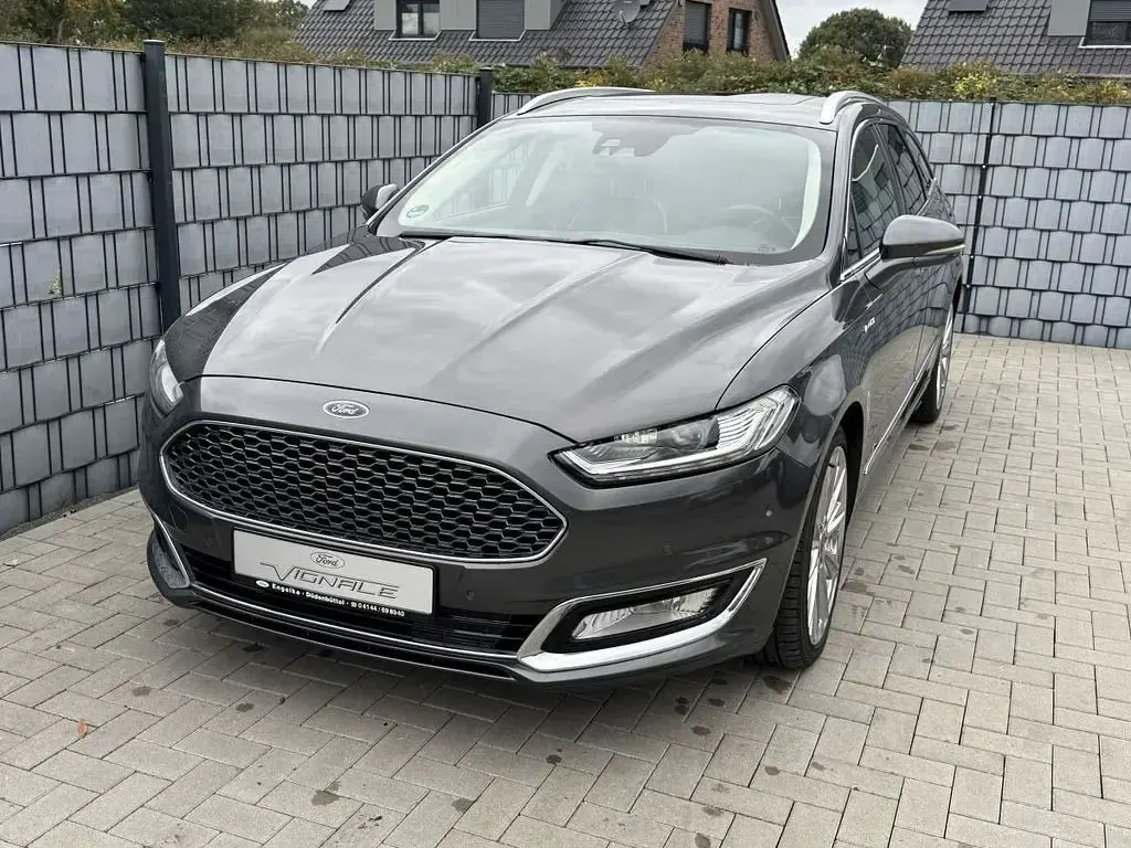 Gebraucht Ford Mondeo Vignale 211 PS (155 kW) 2016 Grau Limousine