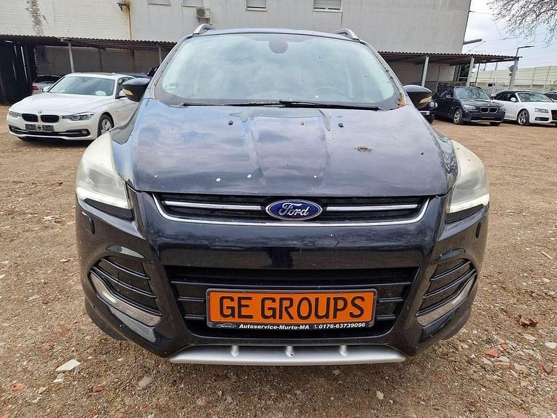 Gebraucht Ford Kuga Individual 163 PS (119 kW) 2014 Pantherschwarz metallic SUV
