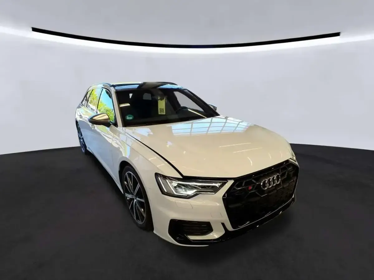 Usata Audi S6 Ambiente 344 CV (253 kW) 2024 Bianco Station wagon