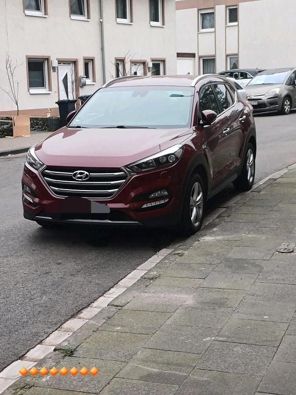 Gebraucht Hyundai Tucson Premium 186 PS (136 kW) 2015 Rot SUV
