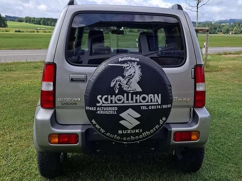 Gebraucht Suzuki Jimny Style 86 PS (63 kW) 2015 Steel silver SUV