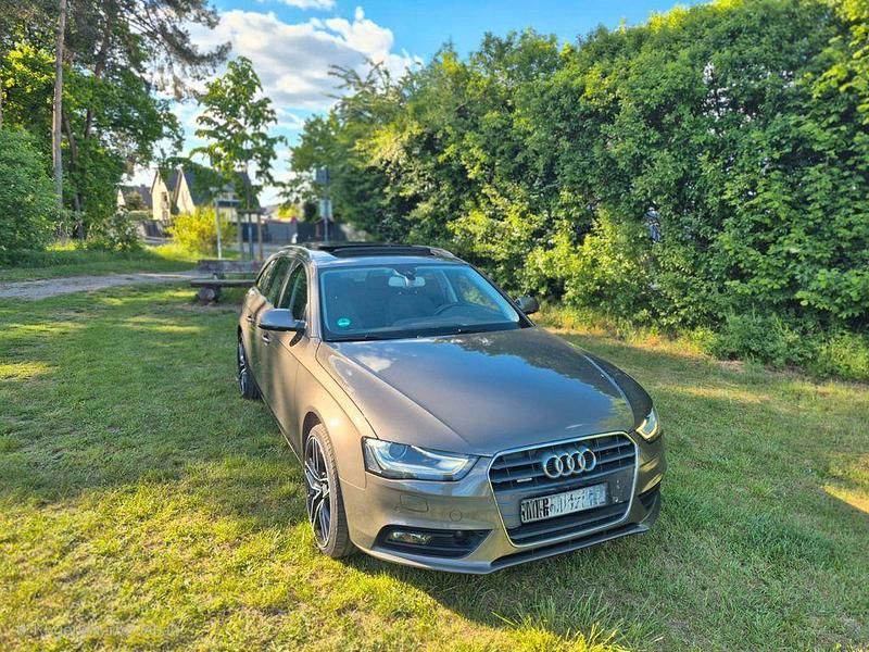 Gebraucht Audi A4 177 PS (130 kW) 2014 Grau Kombi
