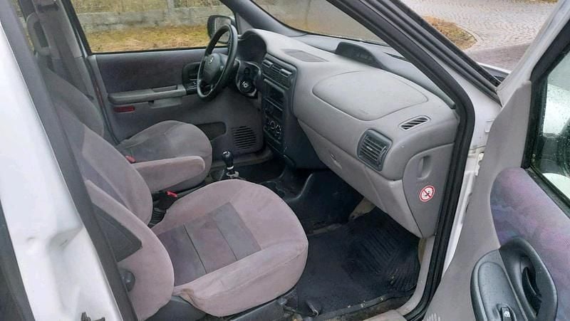 Gebraucht Opel Sintra 1999 Weiß Van / Kleinbus