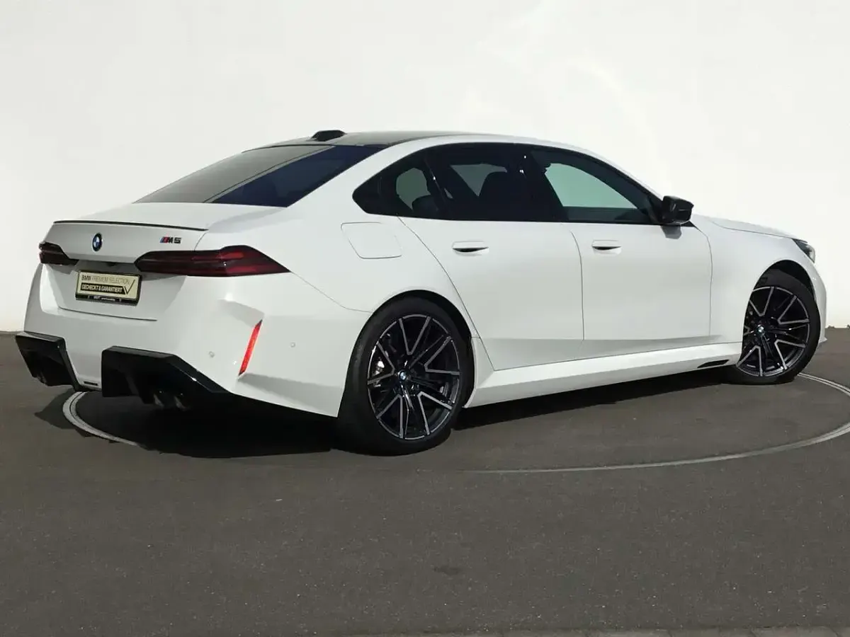 Gebraucht BMW M5 Performance 727 PS (534 kW) 2025 Alpinweiss iii Limousine
