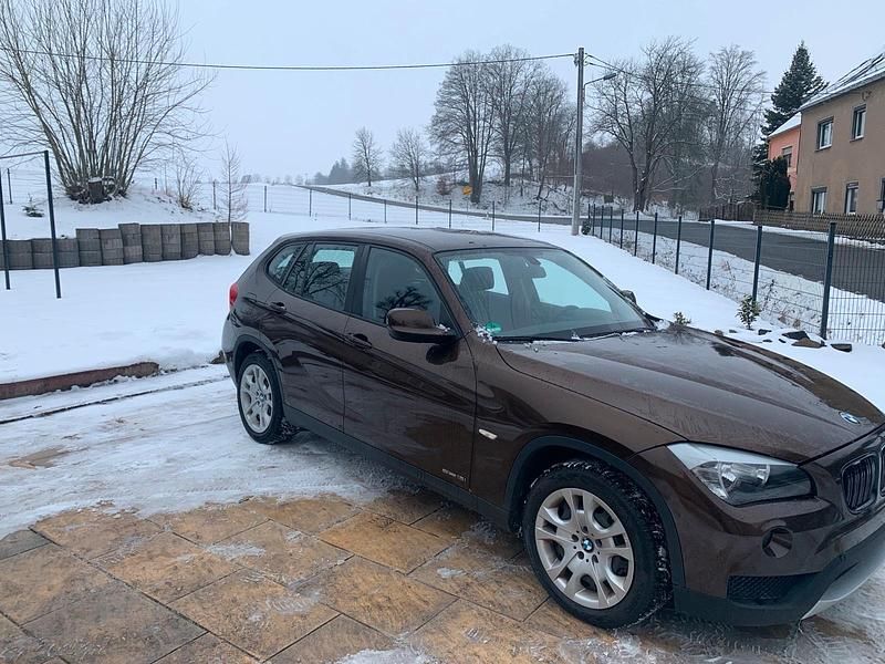 Gebraucht BMW X1 150 PS (110 kW) 2010 Braun SUV