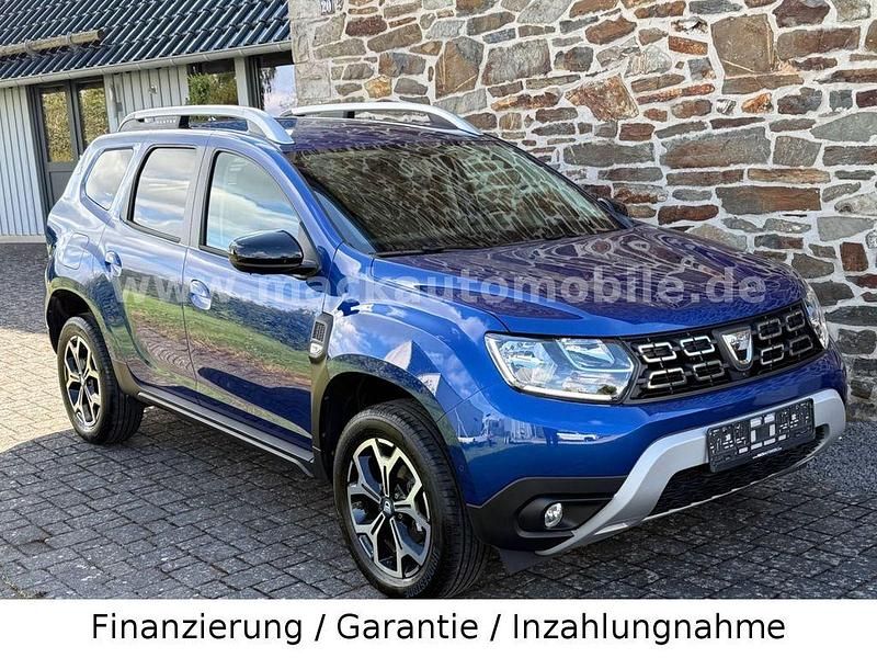 Stahlblau Gebraucht 2020 Dacia Duster Celebration SUV | 17.770 € (Fairer Preis) - Bild 1/2