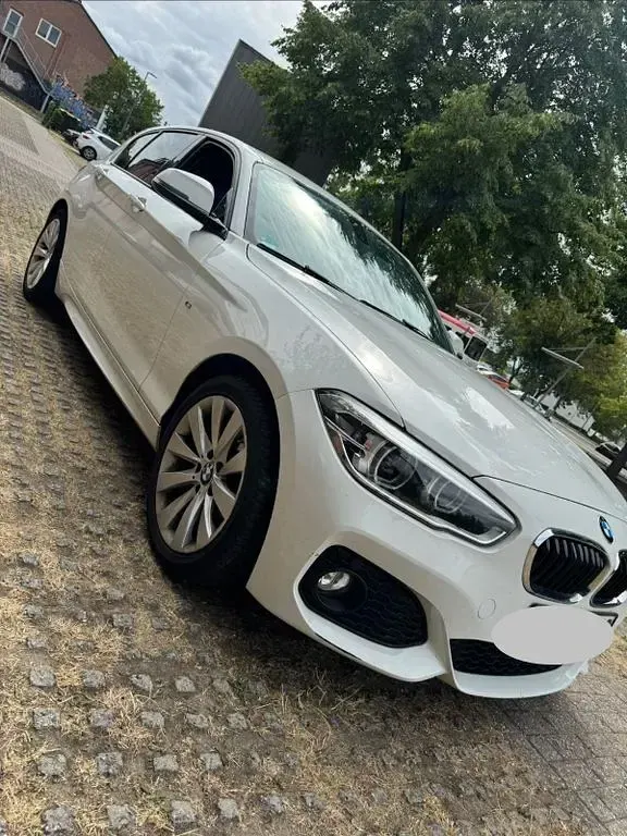 Gebraucht BMW 116 M Sport 109 PS (80 kW) 2016 Weiß Kleinwagen
