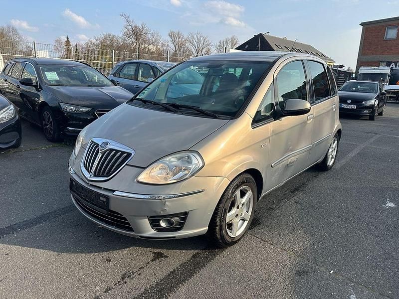 Gebraucht Lancia Musa 95 PS (69 kW) 2010 Van / Kleinbus