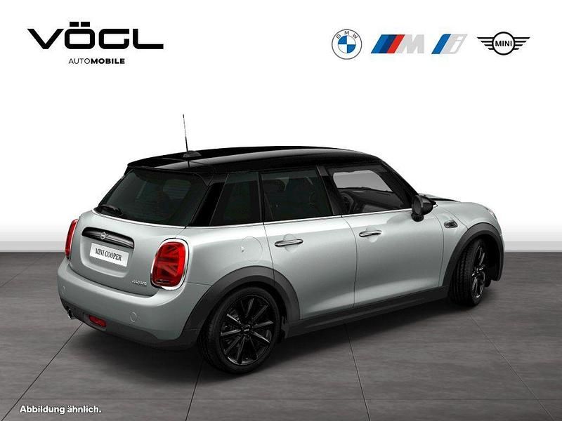 Gebraucht Mini Cooper Chili 136 PS (100 kW) 2019 White silver Kleinwagen
