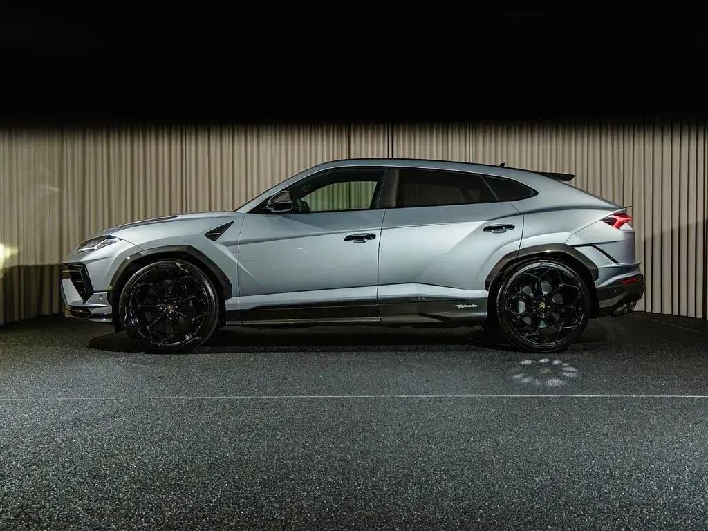 Gebraucht Lamborghini Urus 666 PS (489 kW) 2025 Silber SUV