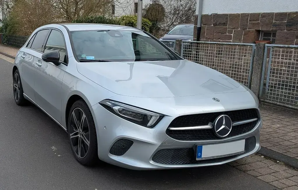 Gebraucht Mercedes A220 Progressive 190 PS (139 kW) 2019 Silber Limousine