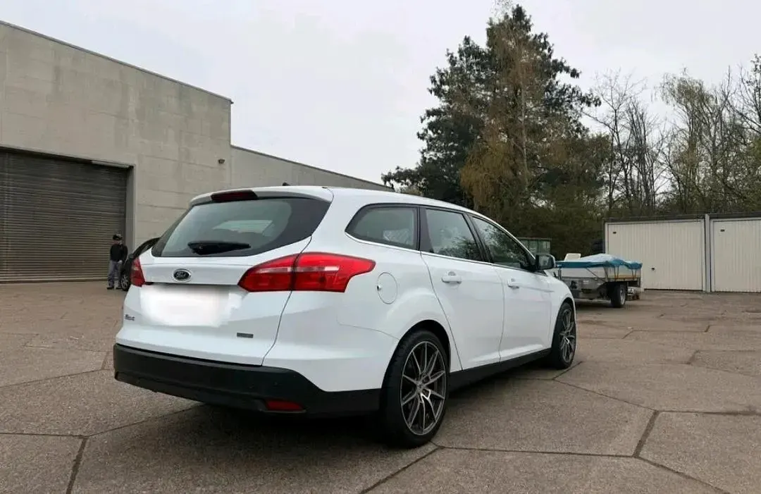 Usata Ford Focus 125 CV (91 kW) 2017 Bianco Station wagon