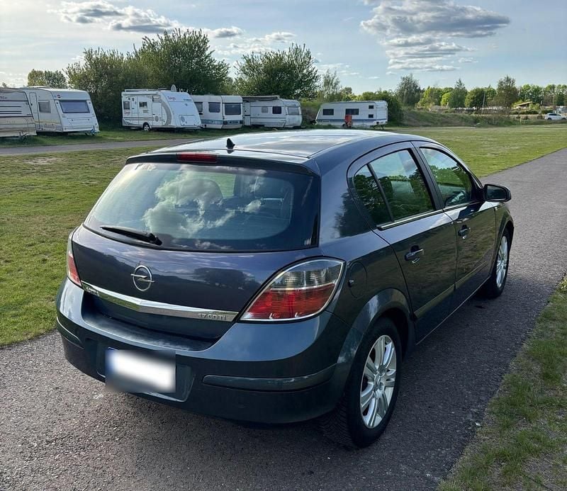 Gebraucht Opel Astra Cosmo 110 PS (80 kW) 2007 Blau Limousine