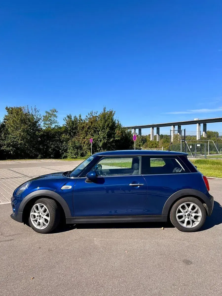 Gebraucht Mini Cooper Pepper 136 PS (100 kW) 2018 Blau Kleinwagen