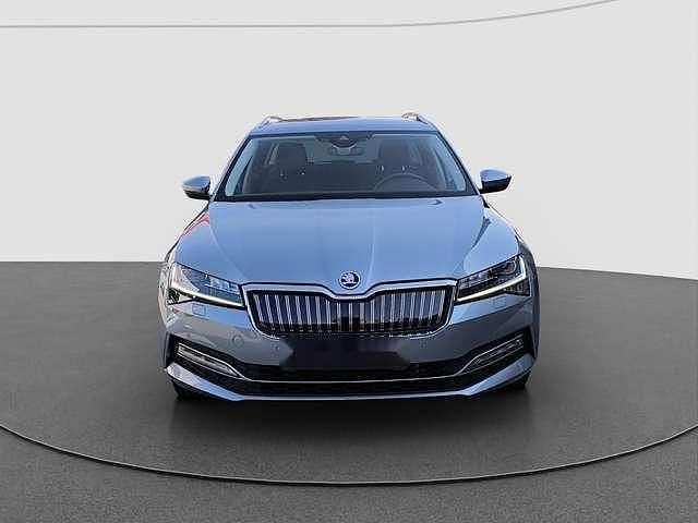 Gebraucht Skoda Superb Style 156 PS (114 kW) 2020 Grau metallic Kombi