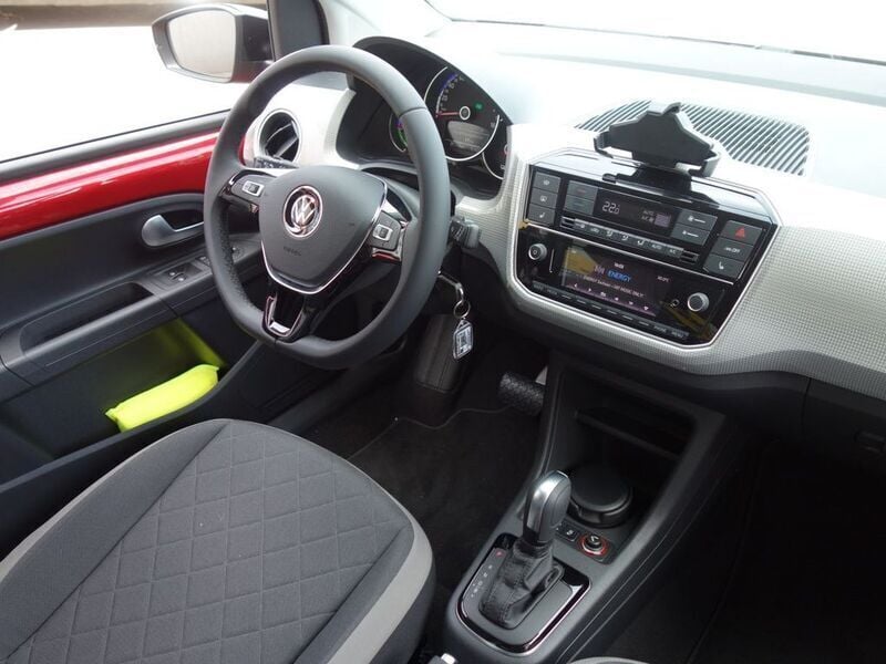 Gebraucht VW e-up! Edition 61 kW (83 PS) 2023 Kings red metallic Kleinwagen