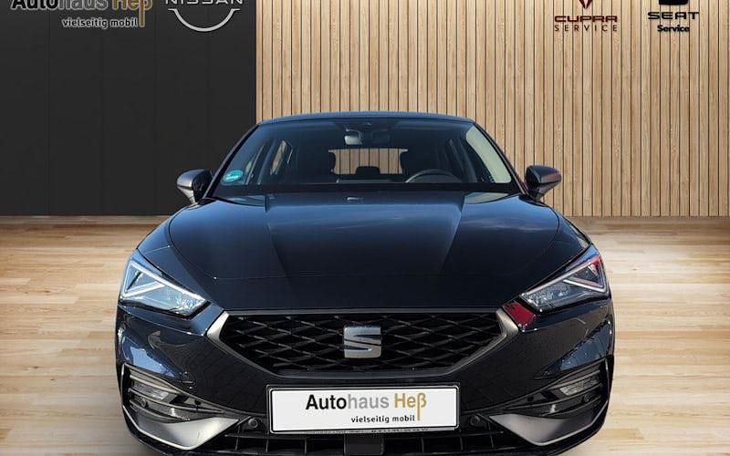 Gebraucht Seat Leon FR 190 PS (139 kW) 2022 Blau Limousine