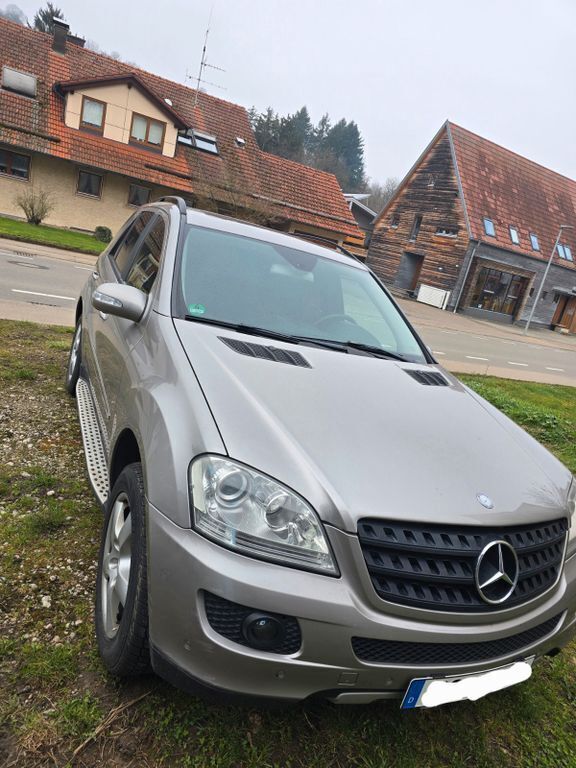 Silber Gebraucht 2006 Mercedes ML320 SUV | 5.000 € (Superpreis) - Bild 1/4