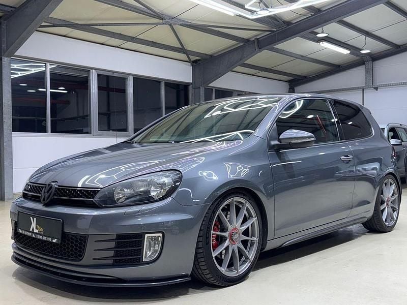 Grau Gebraucht 2012 VW Golf VI GTD Coupé | 9.999 € (Etwas zu teuer) - Bild 1/4