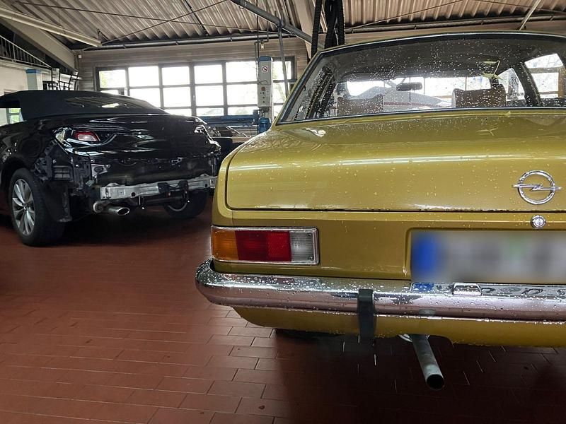 Gebraucht Opel Rekord 67 PS (49 kW) 1973 Gold Limousine