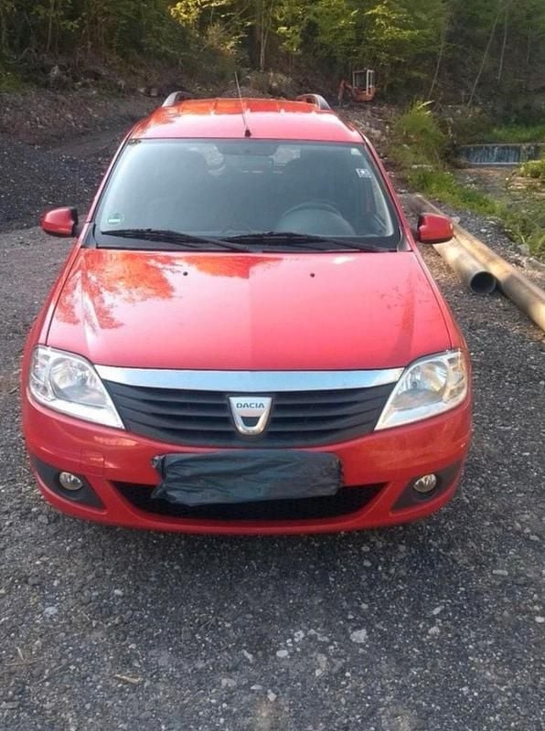 Second-hand Dacia Logan 105 CP (77 kW) 2011 Roșu Break