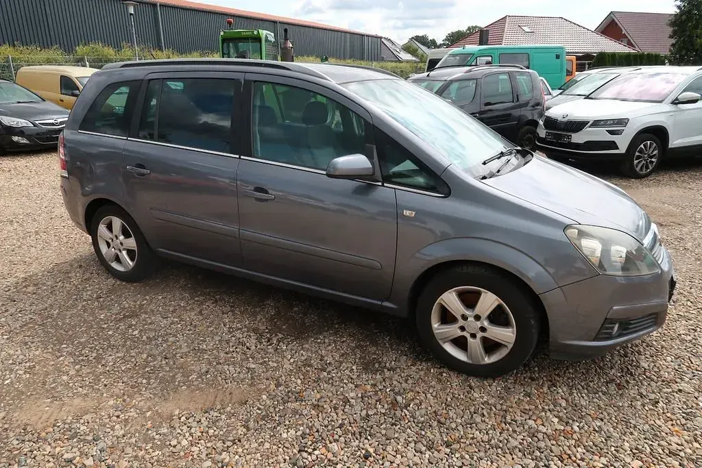 Gebraucht Opel Zafira Edition 150 PS (110 kW) 2007 Grau Van / Kleinbus