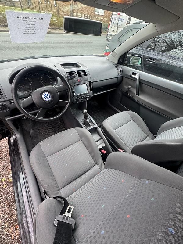 Gebraucht VW Polo 60 PS (44 kW) 2002 Schwarz Kleinwagen