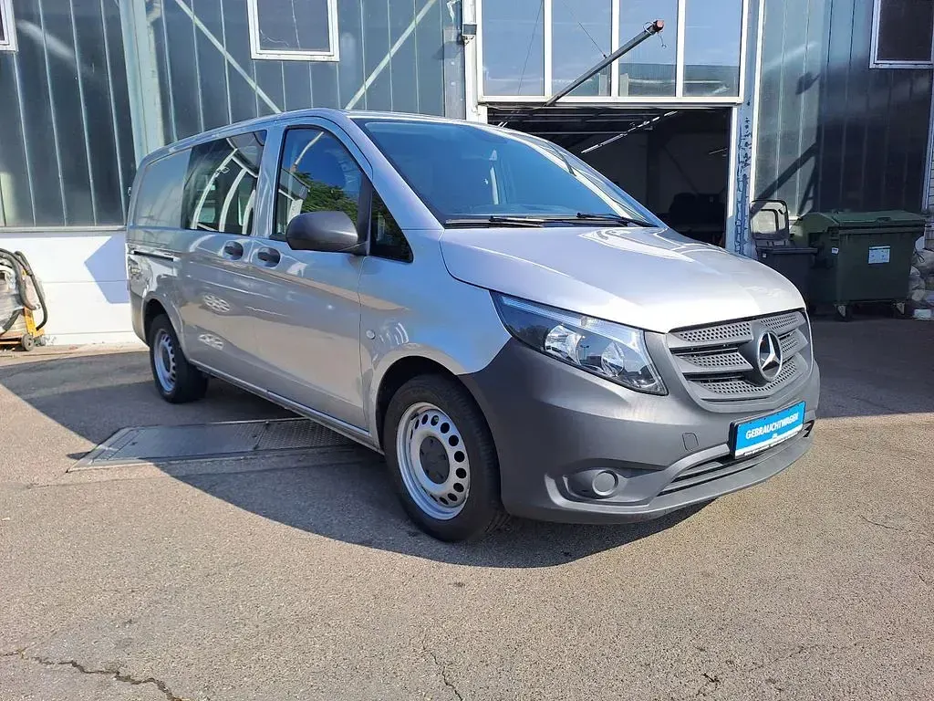 Gebraucht Mercedes Vito 136 PS (100 kW) 2018 Silber Van