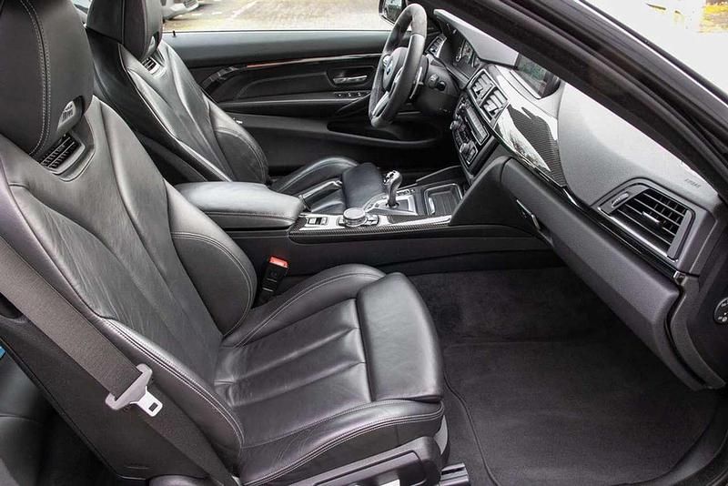 Gebraucht BMW M4 Cabriolet 431 PS (317 kW) 2015 Saphirschwarz metallic Cabrio